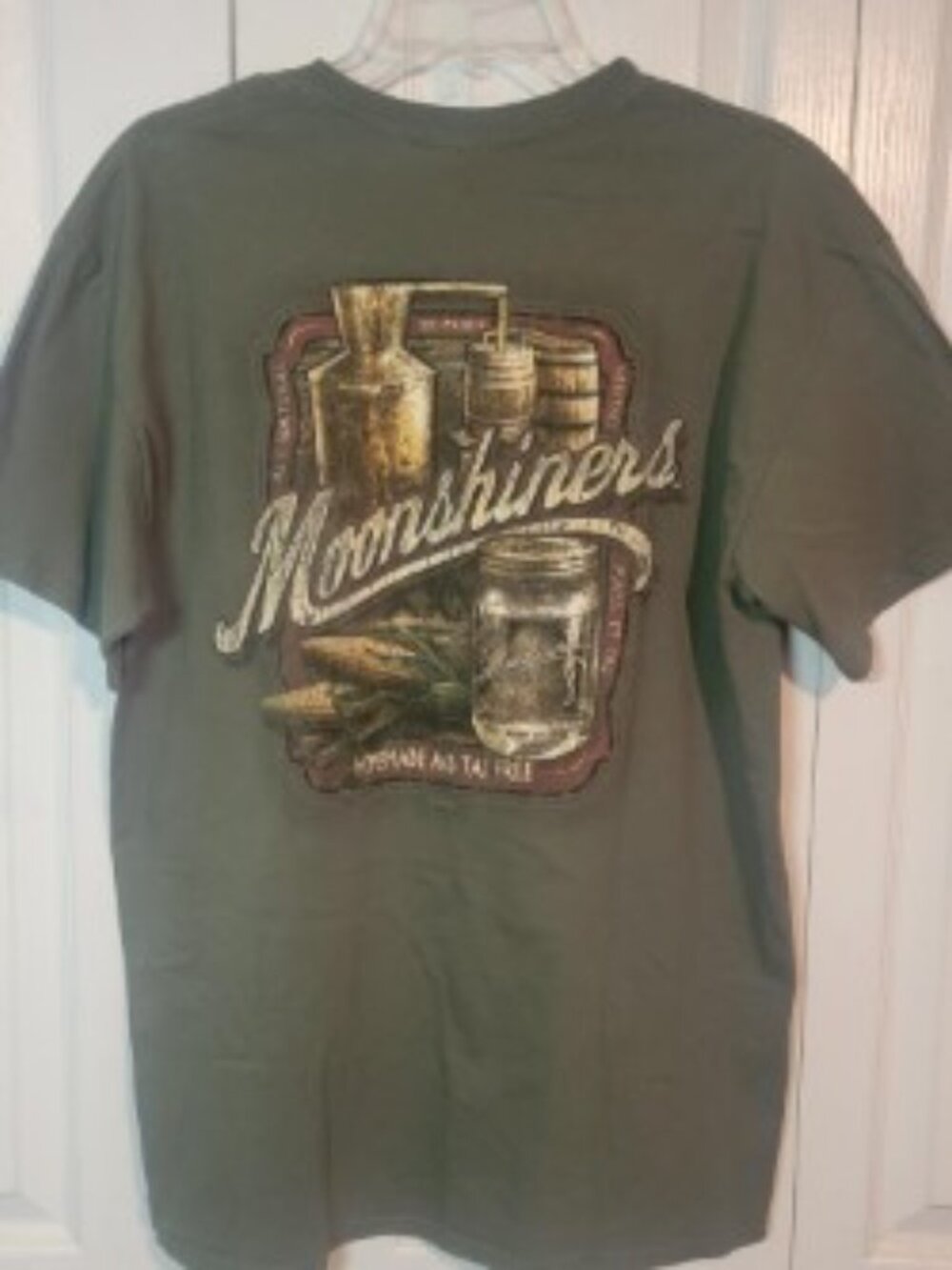 Moonshiners Graphic T Shirt Men’s L Green Back Print Novelty Tee NWOT - Picture 2 of 4